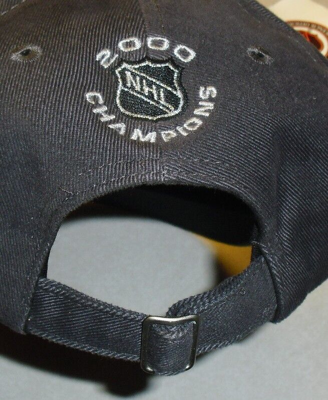 New Jersey Devils 2000 Champions Stanley Cup Vintage New Era Strapback hat New