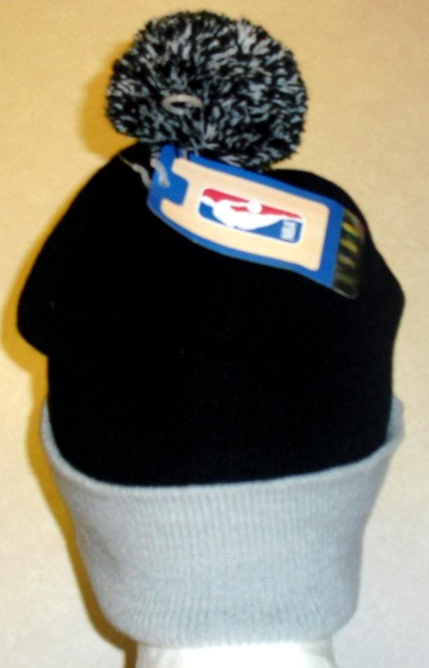 San Antonio Spurs Mens Adult Cuffed Beanie Pom Winter Hat Cap New Tags Nba