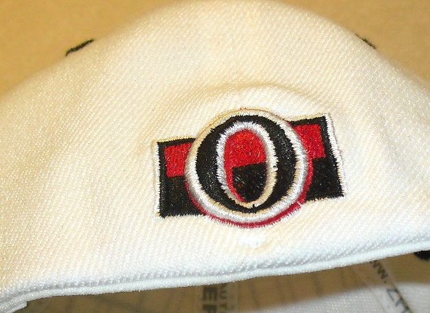 Ottawa Senators Kids Youth Zephyr Stretch Fit hat New Nhl Hockey