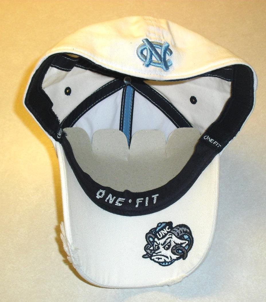 North Carolina Tar heels Mens White Stretch Fit Hat Cap sz. Large/XL New Ncaa