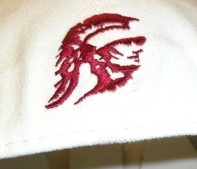 USC Trojans Mens White Stretch Fit One Fit hat sz. Small Medium New Ncaa