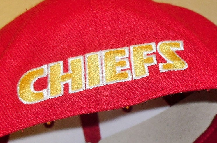 Kansas City Chiefs vintage 90s American Needle fitted hat sz. 7 1/8 New Nfl Marcus Allen Christian Okoye years