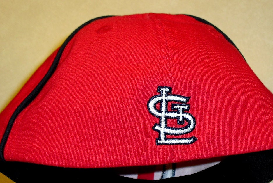 St. Louis Cardinals Mens Vintage Logo Stretch Fit hat sz. Small/Medium New Mlb