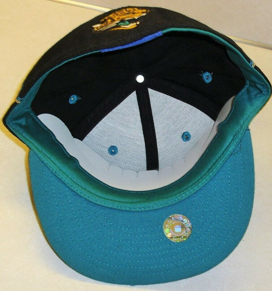 Jacksonville Jaguars NFL Shield Logo Reebok Back Logo Fitted Hat sz. 7 1/2 New