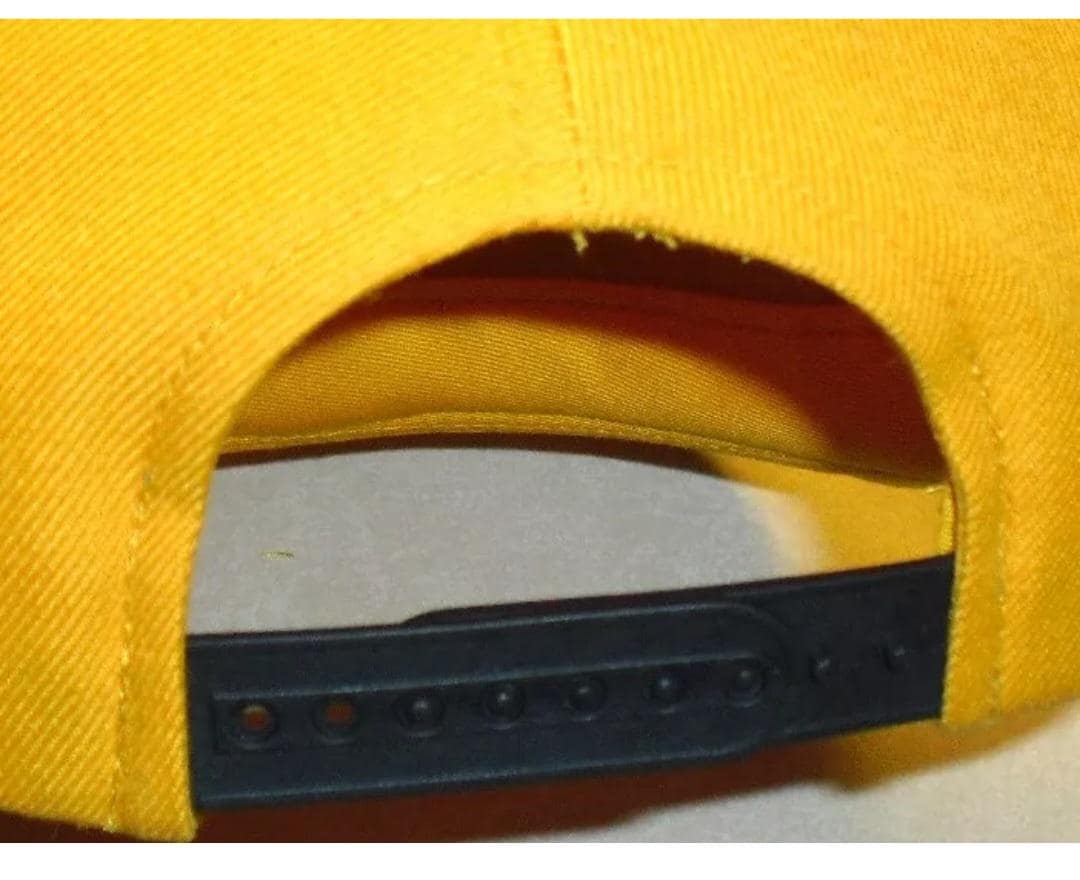 Cal California Bears Vintage 90s American Needle Mens Yellow Snapback hat New