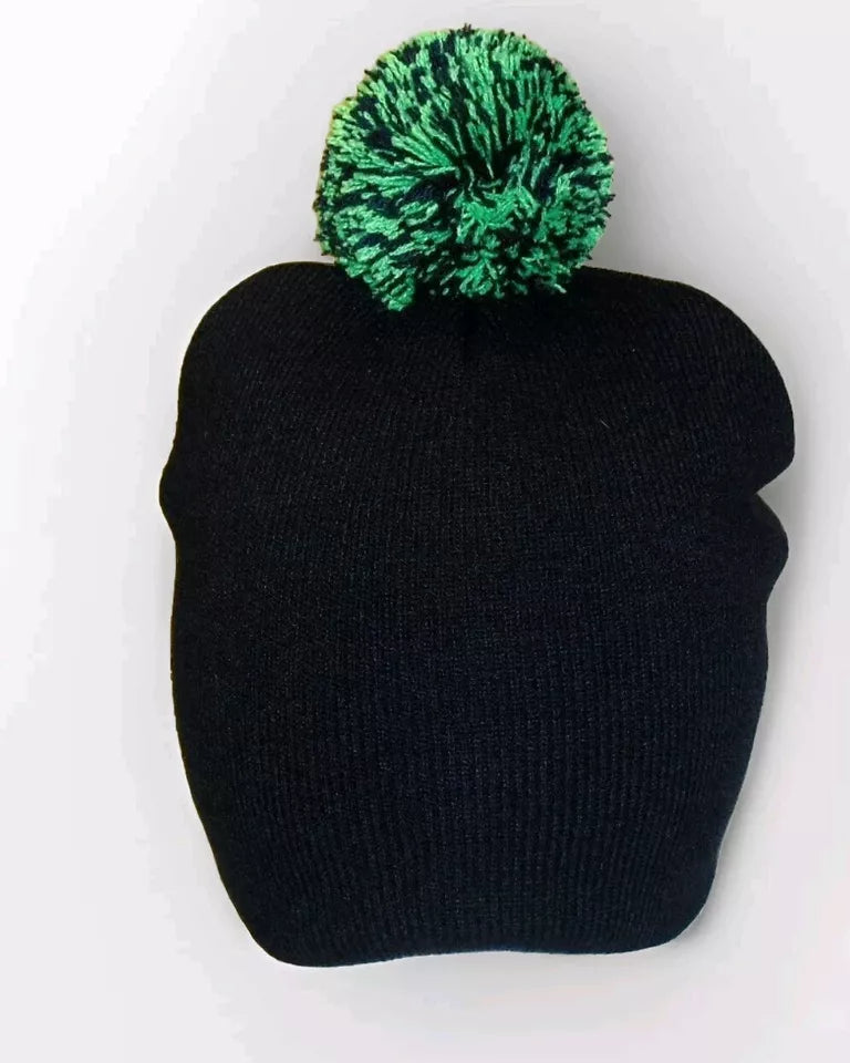 Notre Dame Fighting Irish Mens Shamrock Logo Pom Winter Hat Cap Beanie New Tags