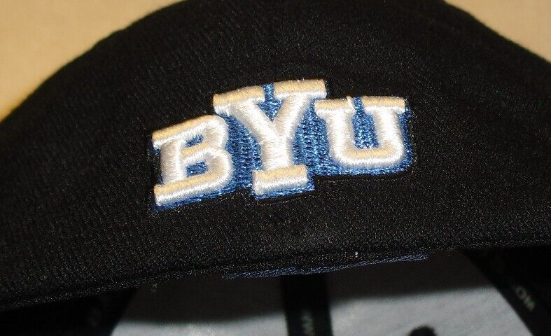 Byu Cougars Zephyr Mens Black Stretch Fit One Fit hat sz. Small New Ncaa