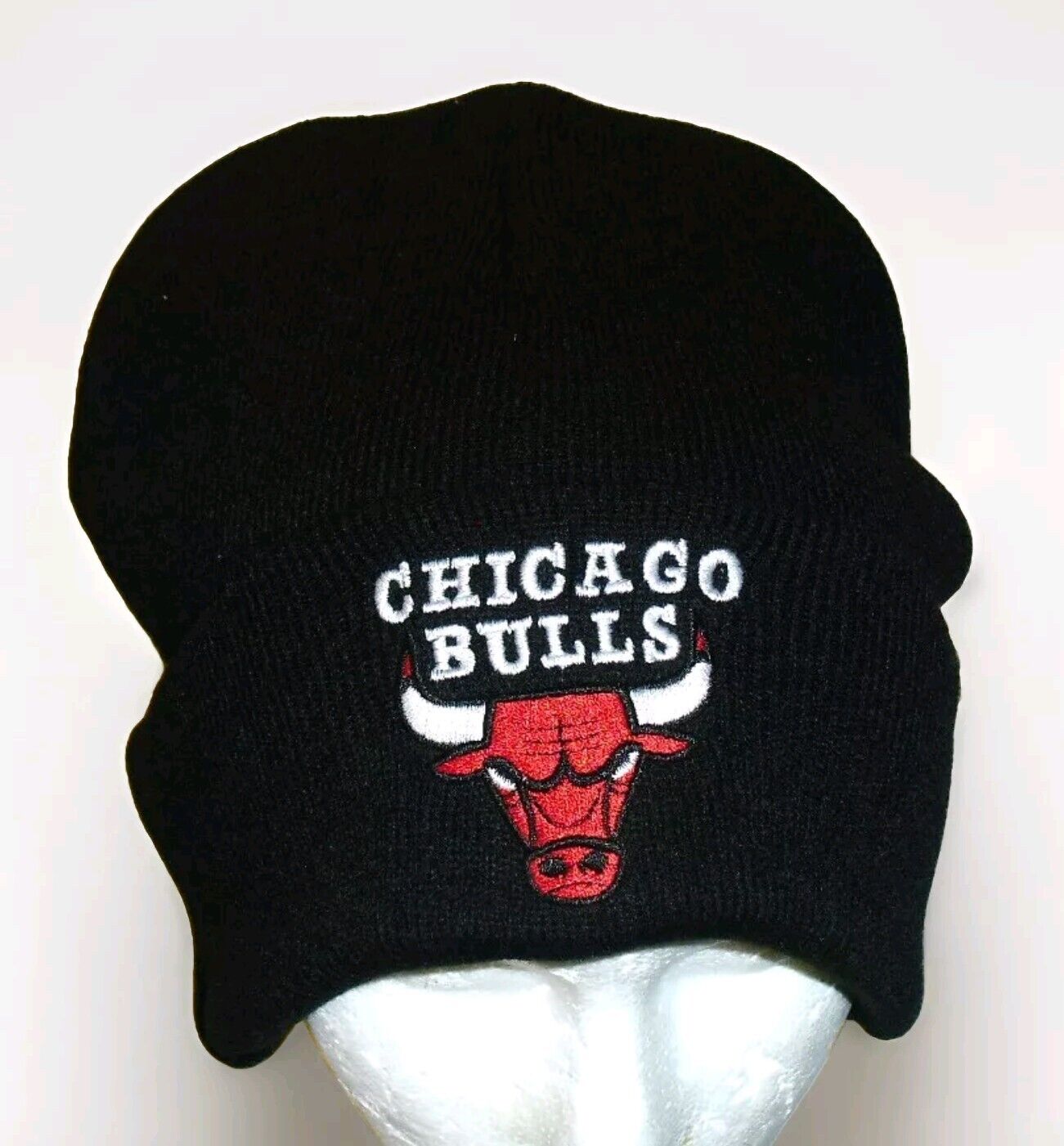 Chicago Bulls Mens Cuffed Cuff Beanie Winter hat Cap Black Color New Nba