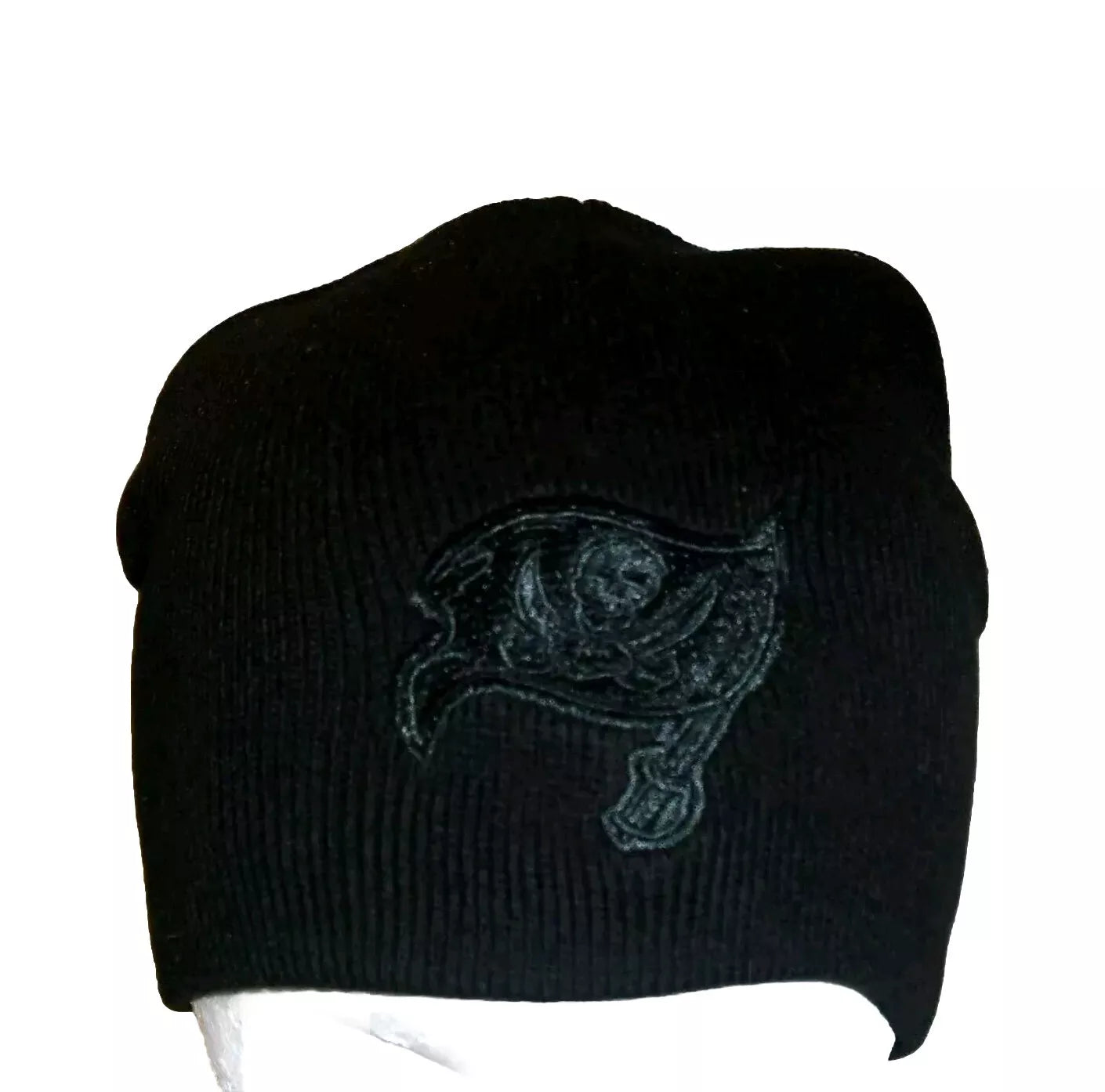 Tampa Bay Buccaneers Mens Adult All Black Color Beanie Winter Hat Cap New Nfl