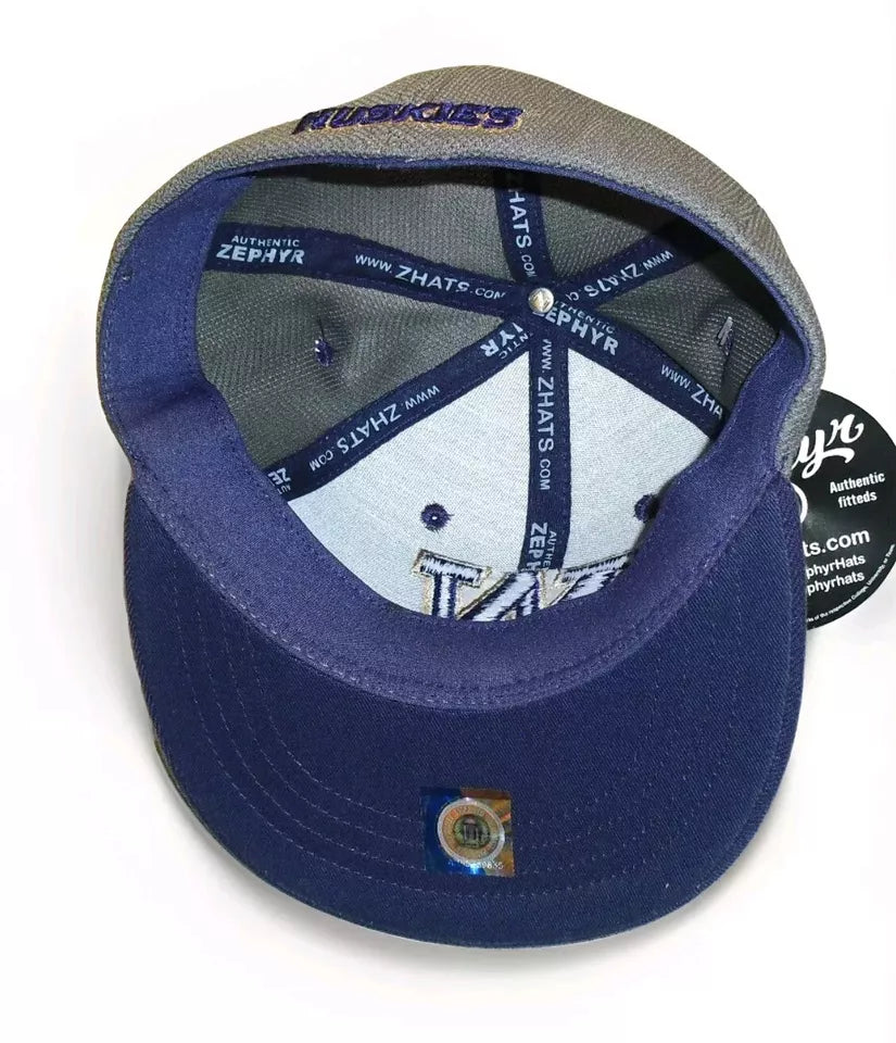 Washington Huskies Kids Youth Boys Grey Zephyr Stretch fit hat cap New Tags Ncaa